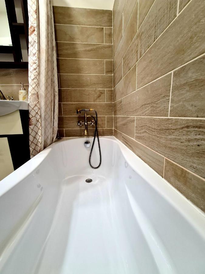Best Apartment Central Hunedoara Exterior foto